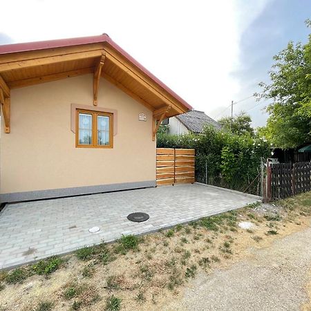 Ibolya Apartman Csisztapuszta Bagian luar foto
