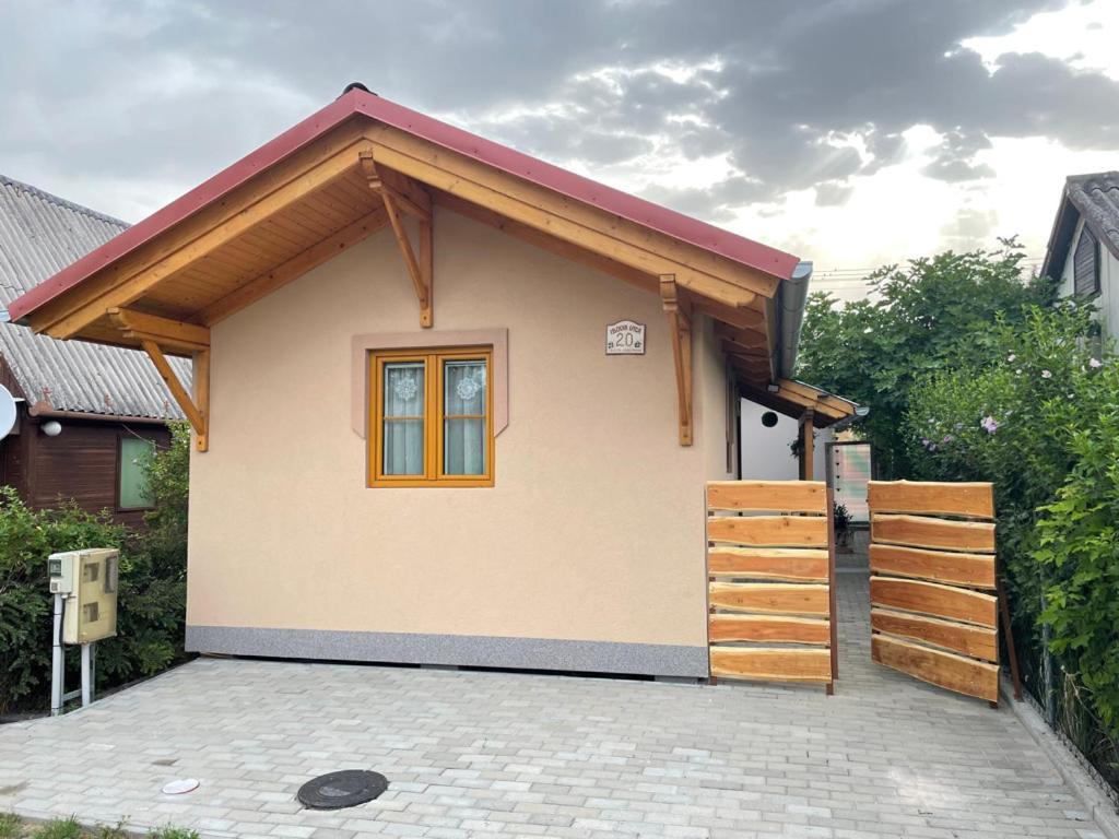 Ibolya Apartman Csisztapuszta Bagian luar foto